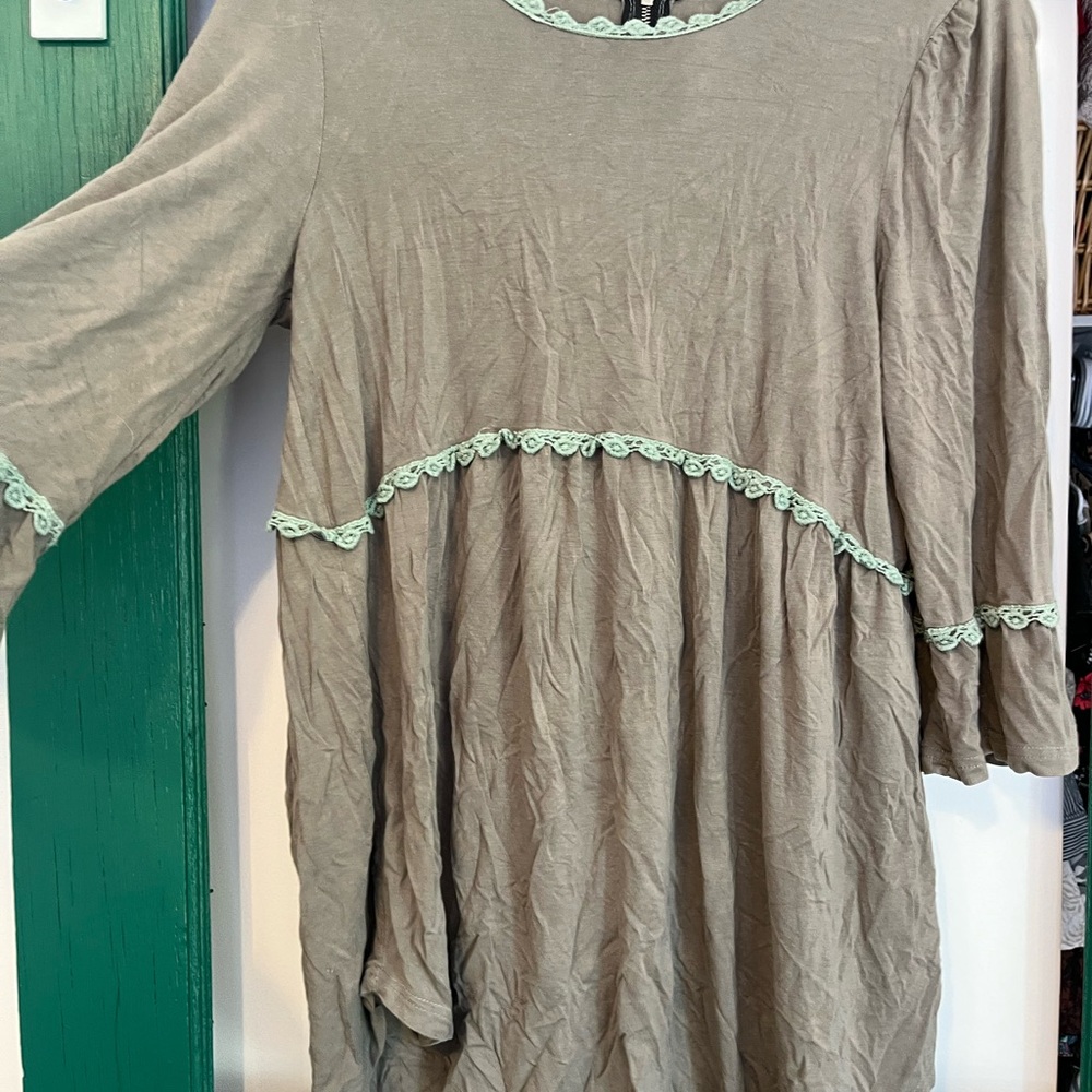 POL Women's Tunic with Mint Lace Accents